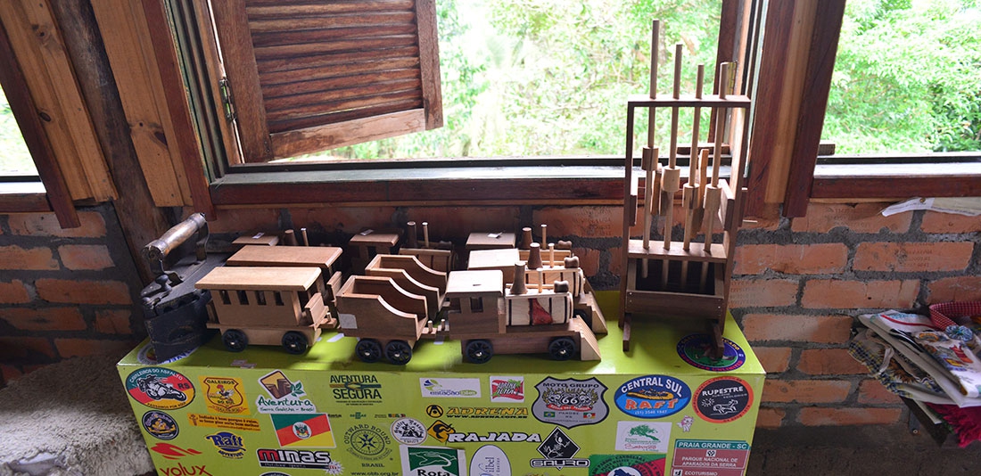 Mini Arte Jacob Pezzi Guia de Caxias do Sul Aparador De Barba Wahl ~ Mini Arte Jacob Pezzi Guia de Caxias do Sul