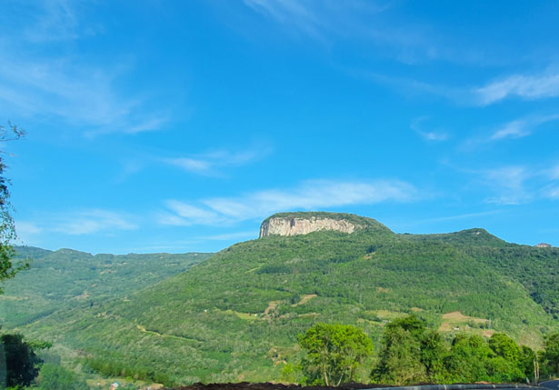 Belezas naturais da Estrada Municipal João Edgar Jung.