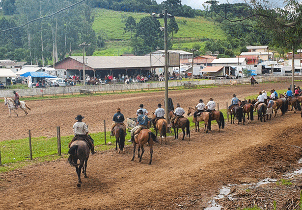 Parque de Rodeios de Vila Seca e CTG Porteira da Amizade